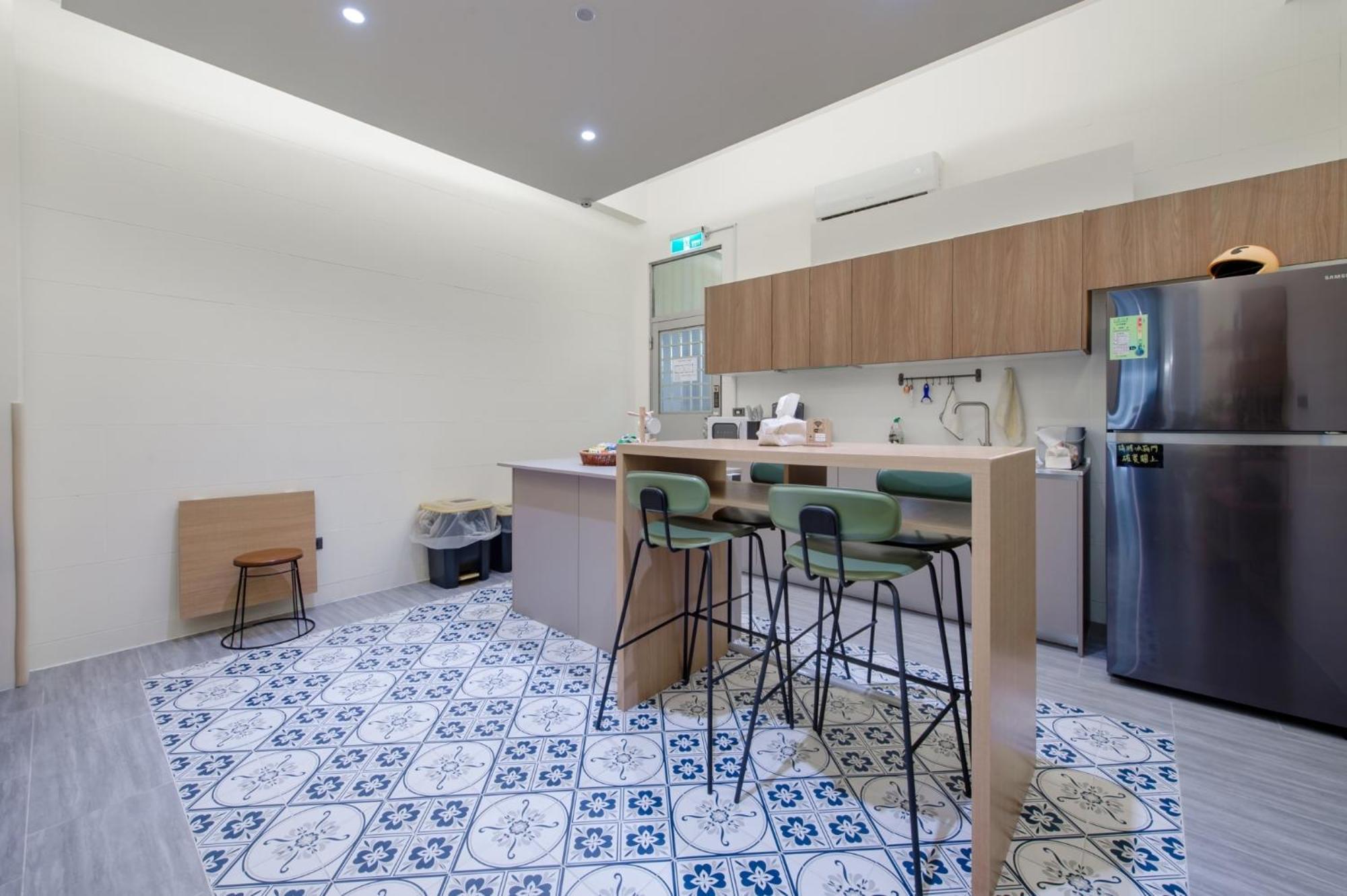 Long Stay Here Tainan Exterior photo